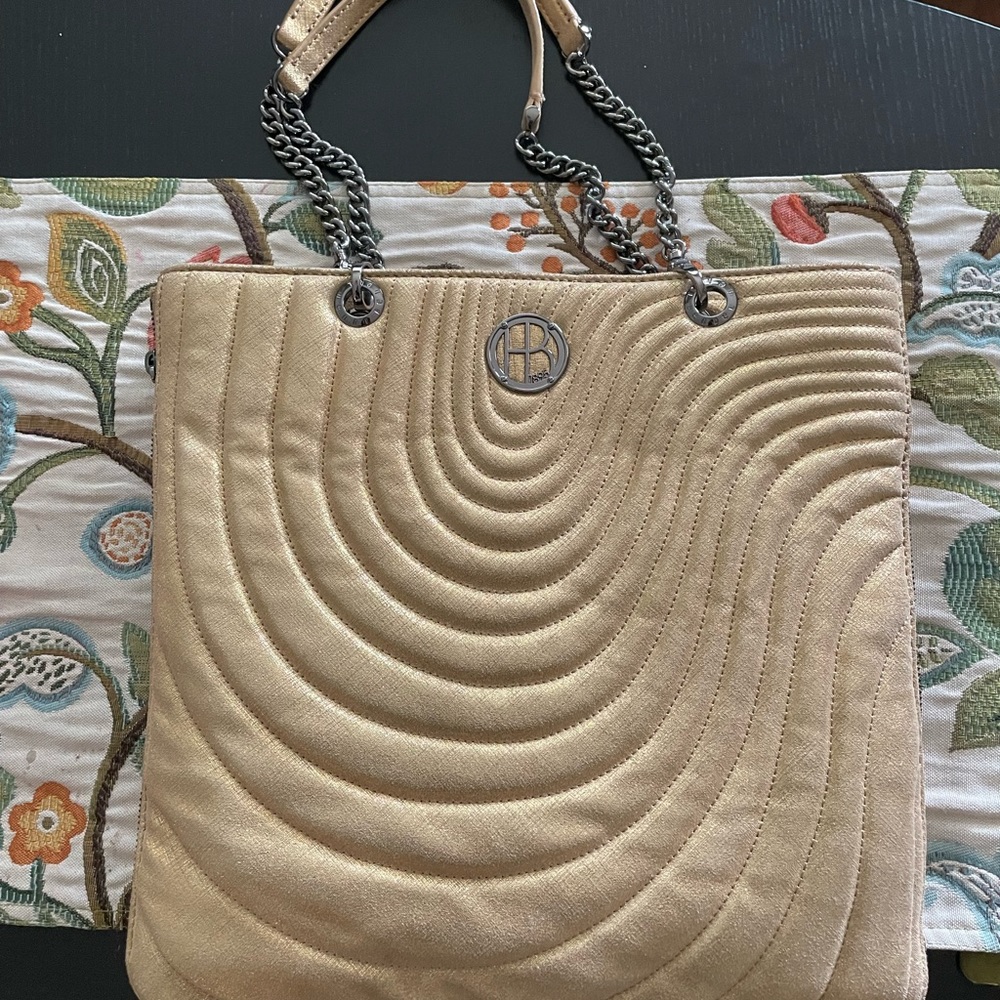 Henri Bendel 712 Gold Chain Link bag - Picture 1 of 10